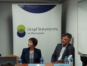 Dyrekcja urzędu słuchająca prezentacji