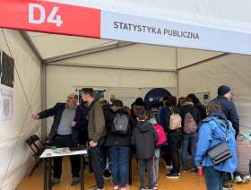 Stoisko urzędu na 28. Pikniku Naukowym